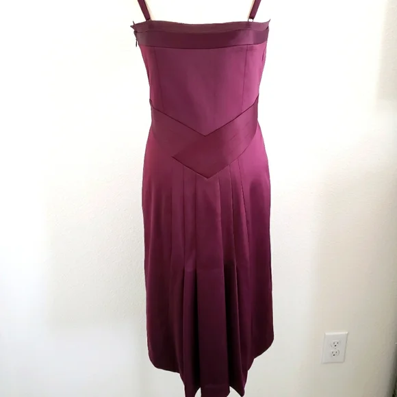 MAX & CLEO Burgundy Satin Strappy Bodycon Sleeveless Knee Length Dress--EUC--8 - Picture 4 of 16